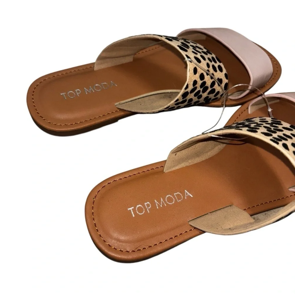Top Moda Women's Size 6 Sandals Faux Leather Animal Print Flats New w/o Box